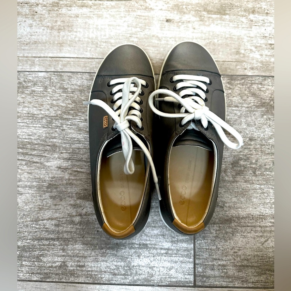 Ecco Soft 7 lace up sneakers, metallic grey, size EU 39, USA 8
